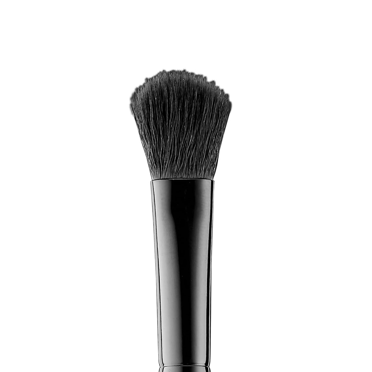 e.l.f. Blending Brush. Makeup Brush For Blending Eyeshadow & Concealer. Dome-Shaped. Made With Synthetic Bristles. Vegan & Cruelty-Free