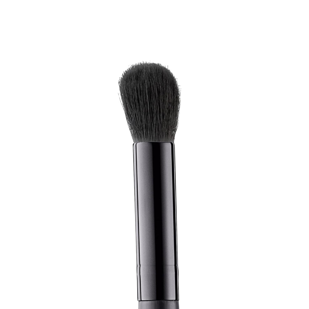 e.l.f. Flawless Concealer Brush. Round Shaped Brush For A Smooth. Airbrushed Look. Great For Blending & Highlighting. Vegan & Cruelty-Free