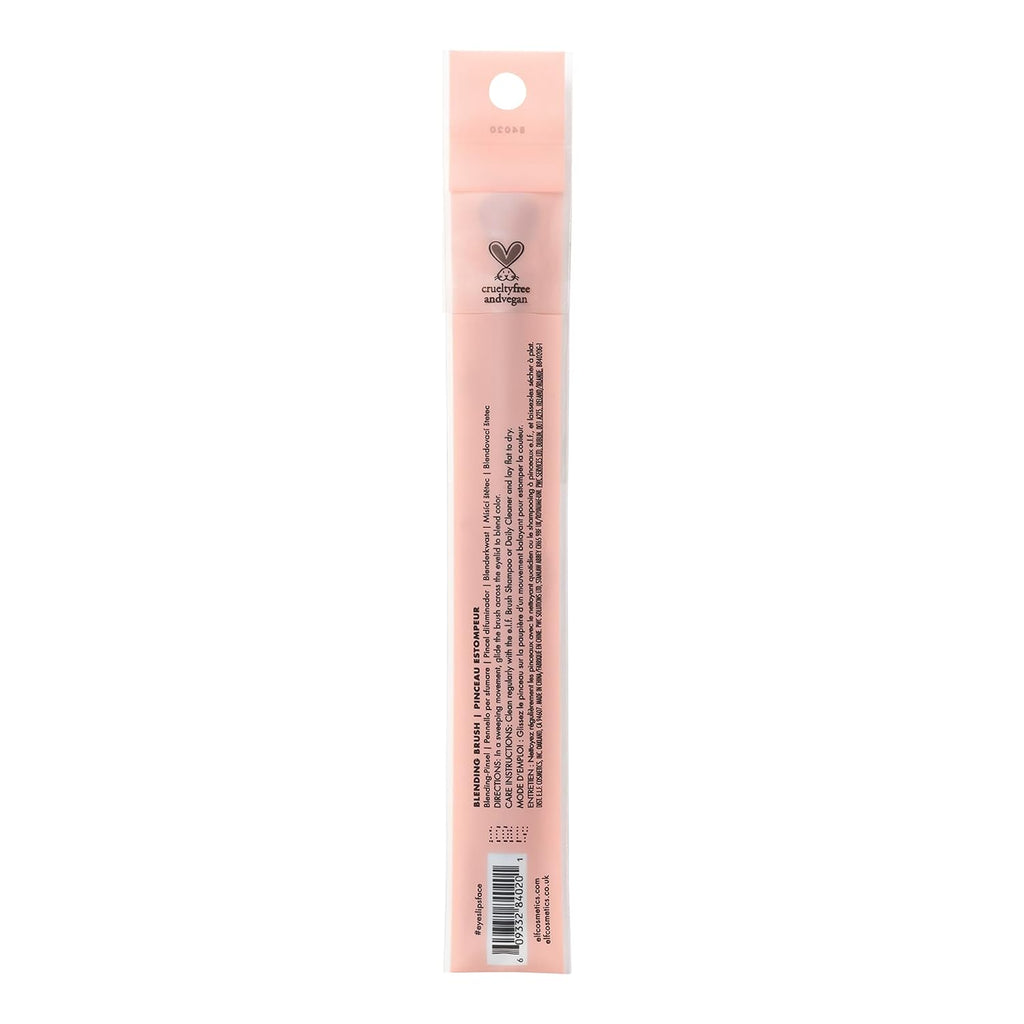 e.l.f. Eyeshadow C Brush. Curved Eyeshadow Brush For Blending & Diffusing. Helps Create The Perfect Smoky Eye. Vegan & Cruelty-Free