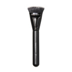 e.l.f. Contouring Brush. Makeup Brush For Creating Flawless Dimension & Sculpting. Use With Bronzer. Powder. Liquids & Creams. Vegan & Cruelty-Free