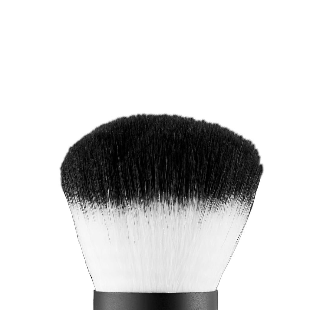 e.l.f. Kabuki Face Brush. Travel-Sized Makeup Brush For Precise & Controlled Application On-The-Go. Vegan & Cruelty-Free